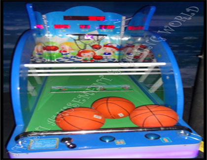 DELUXE KIDS BASKETBALL